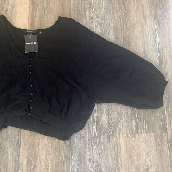 Forever 21 oversized cropped blouse - Picture 3 of 9